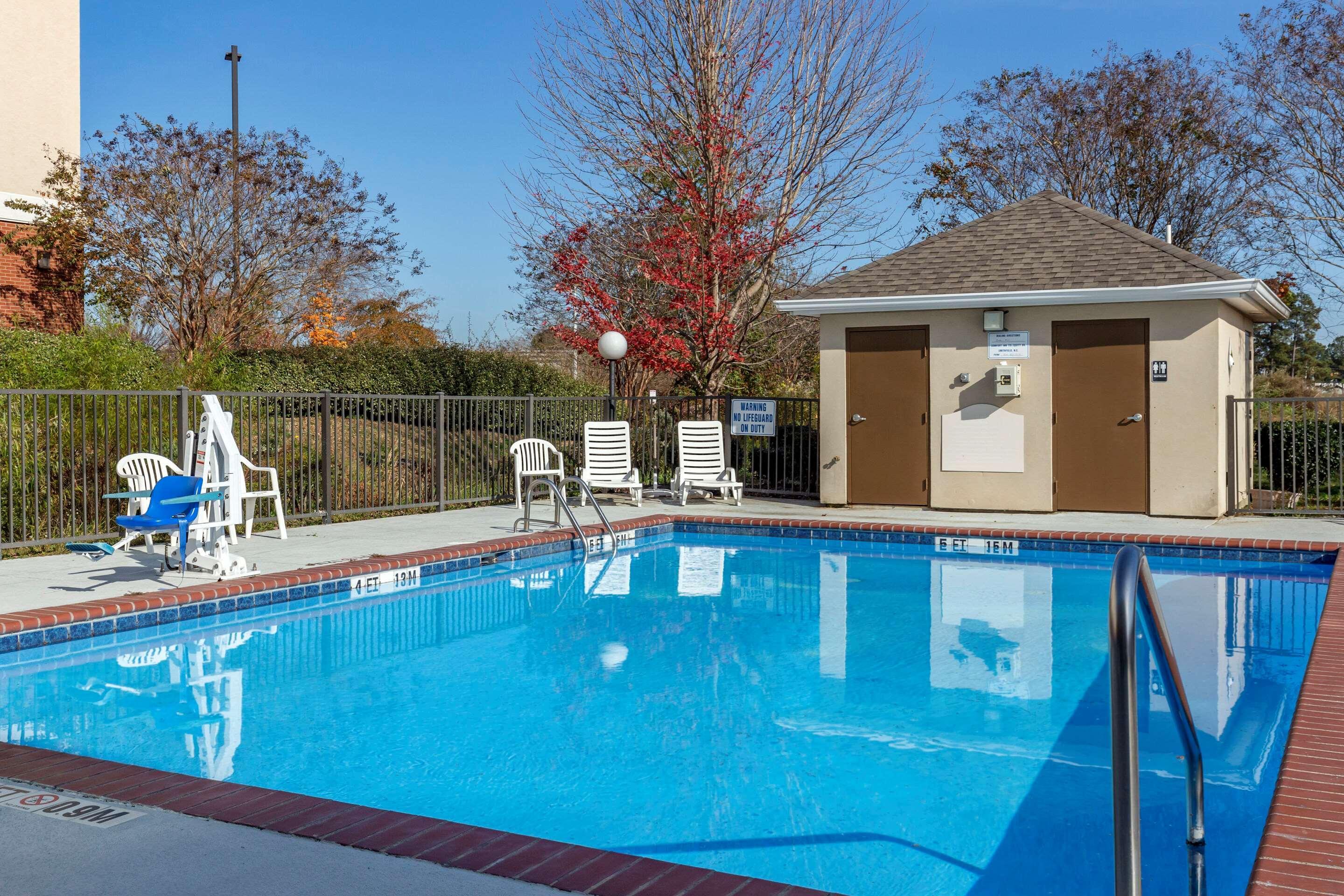Comfort Inn Smithfield Near I-95 Exterior photo